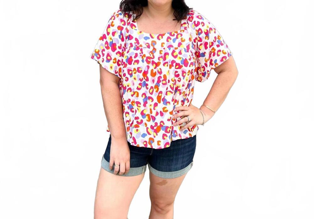NEW ANDREE BY UNIT leopard printed top in multi